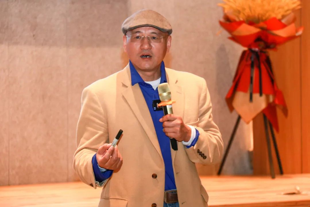 海格云链2022年经营总结会暨2023年绩效签约仪式隆重举行 海格云链2022年经营总结会暨2023年绩效签约仪式隆重举行